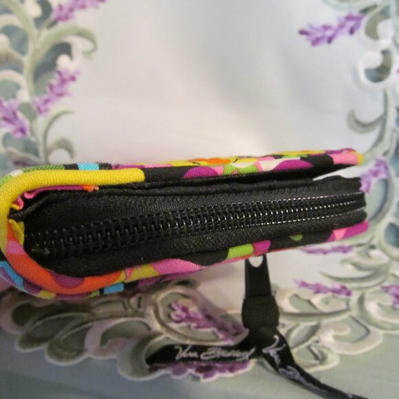 Vera Bradley Turnlock Wallet Zip Around ~ Va Va Bloom Retired Pattern - Picture 9 of 15